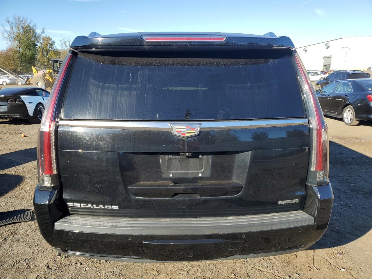 2018 Cadillac Escalade Luxury - Фото 6