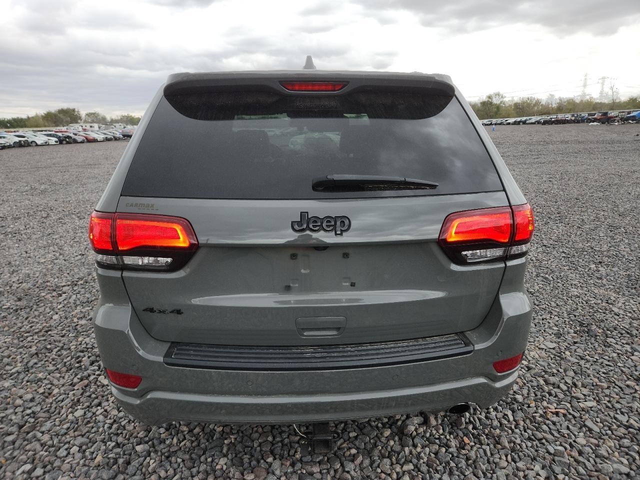 2021 Jeep Grand Cherokee Laredo - Image 6