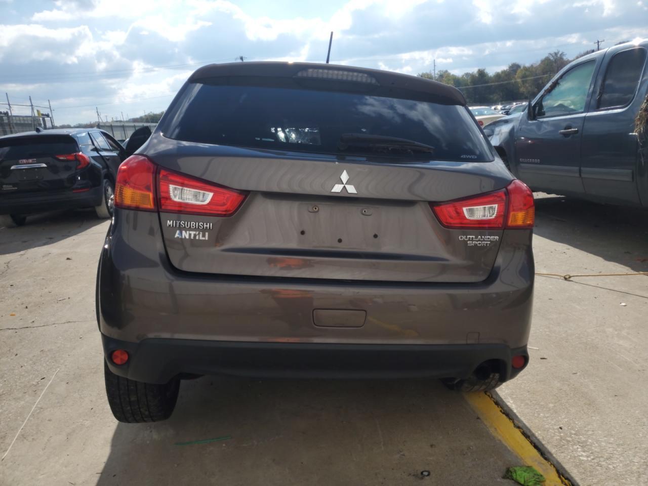 2016 Mitsubishi Outlander Sport Es - Фото 6