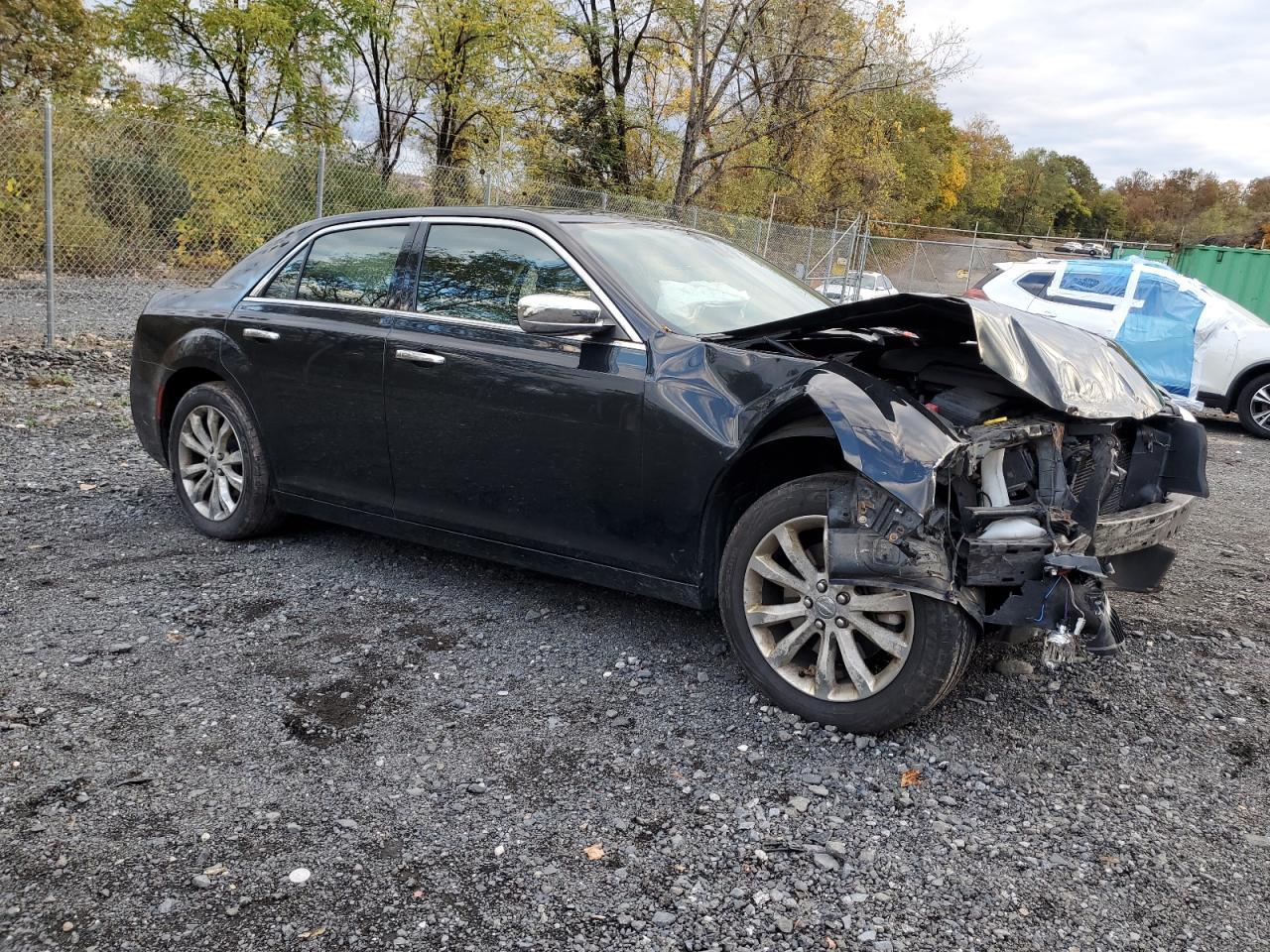 2015 Chrysler 300C - Фото 4