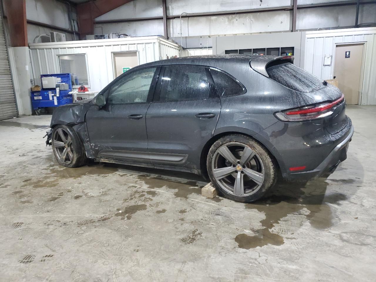 2023 Porsche Macan Base - Фото 2