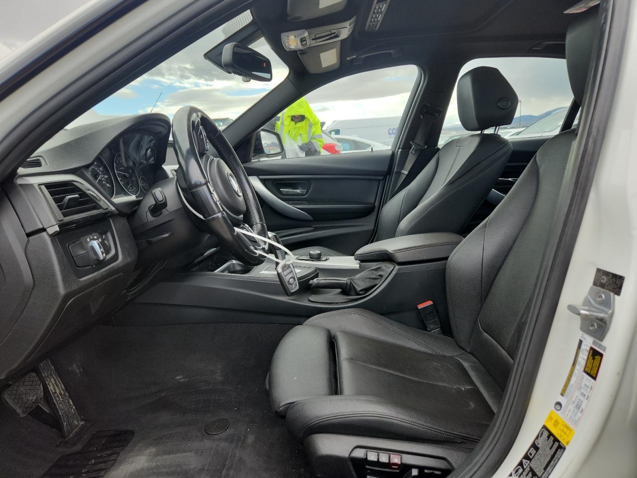 2013 BMW 328 Xi Sulev - Image 7