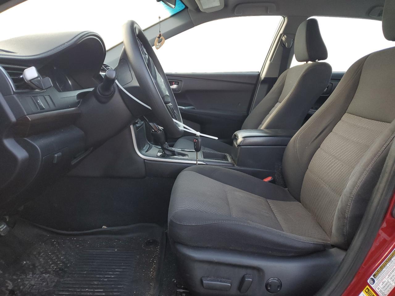 2016 Toyota Camry Le - Фото 7