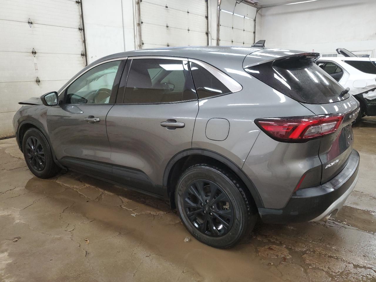 2023 Ford Escape Active - Фото 2