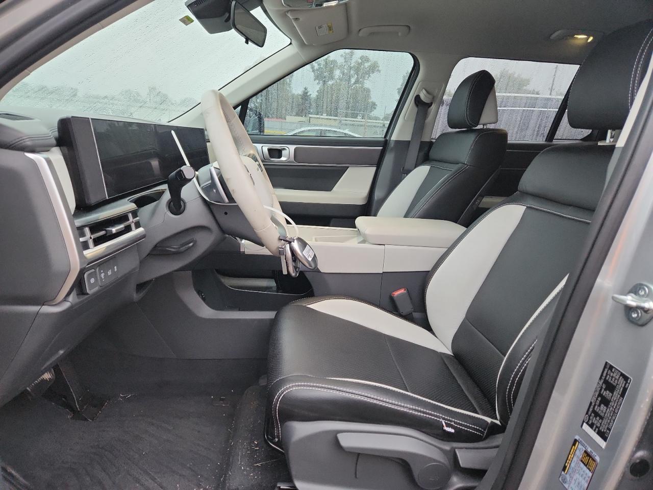 2024 Hyundai Santa Fe Se - Image 7