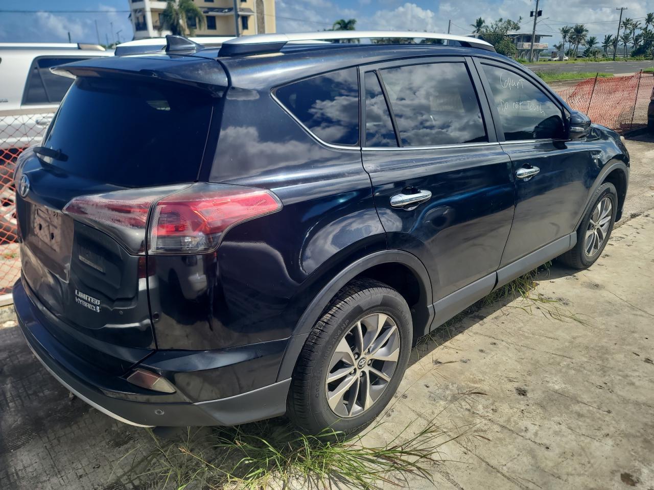 2016 Toyota Rav4 Hv Limited - Image 3