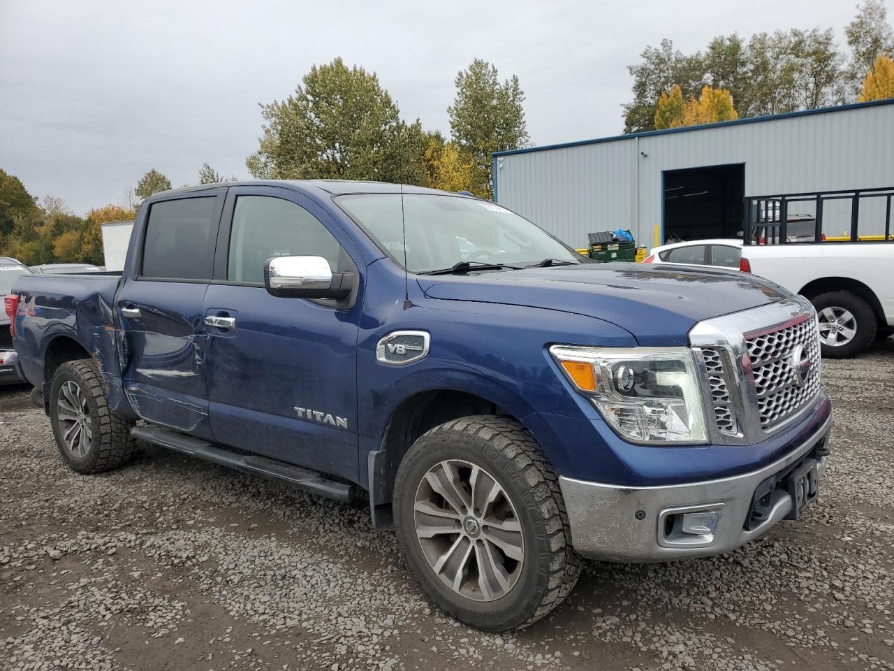 2017 Nissan Titan Sv - Image 4