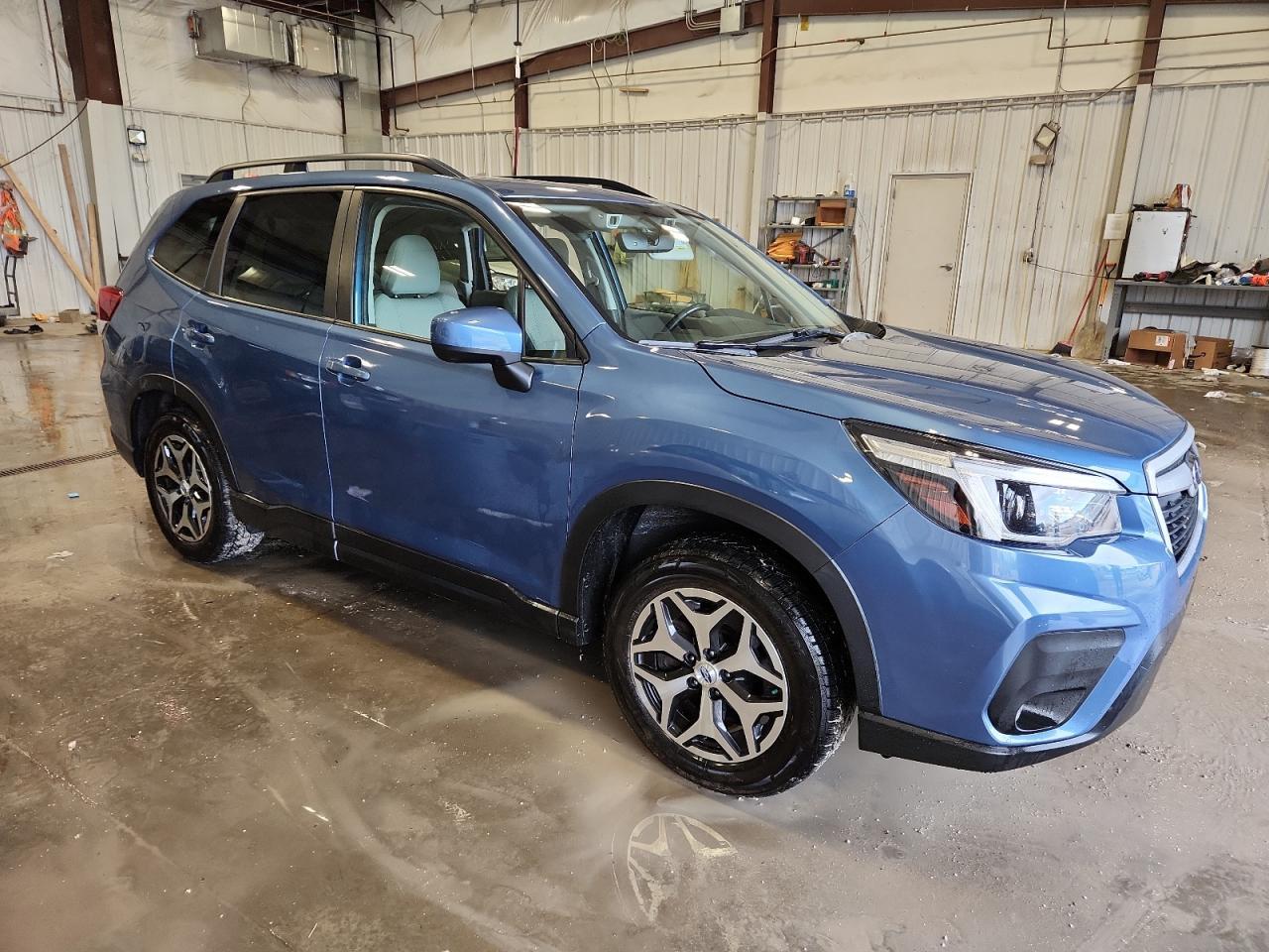 2021 Subaru Forester Premium - Фото 4