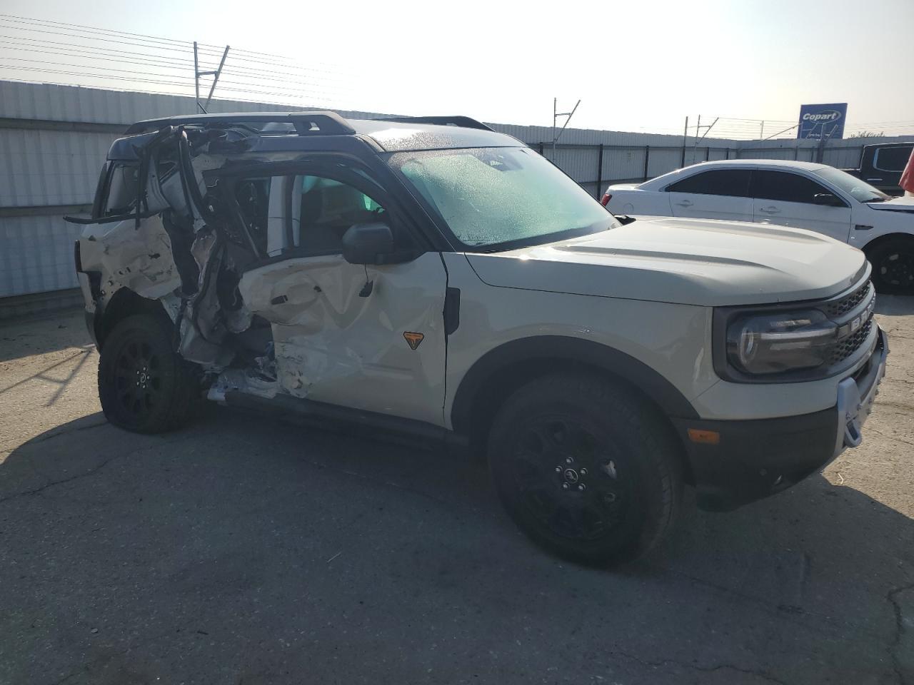 2025 Ford Bronco Sport Badlands - Image 4