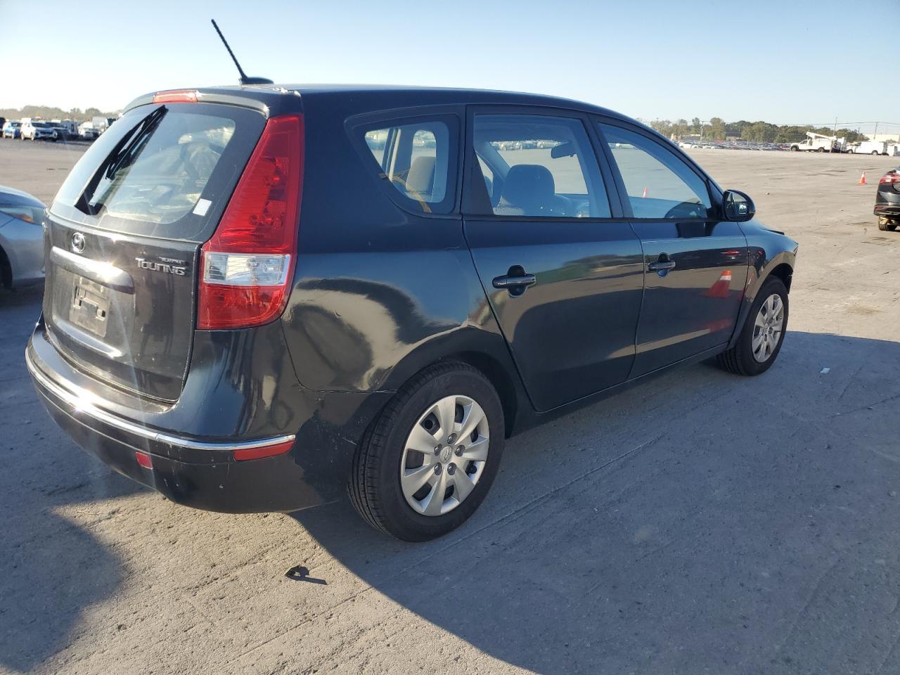 2010 Hyundai Elantra Touring Gls - Фото 3