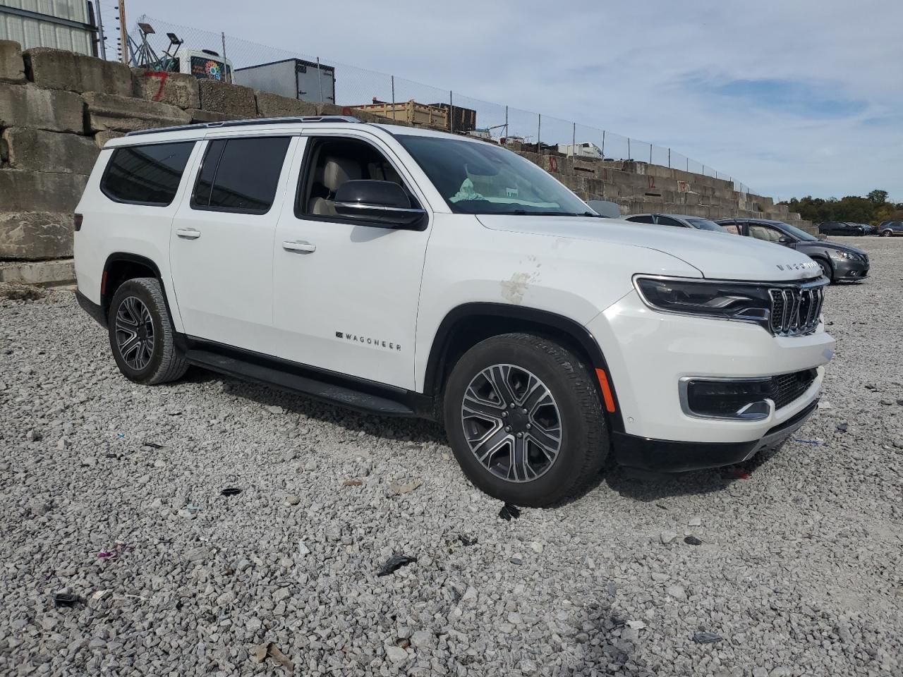 2023 Jeep Wagoneer L Series Ii - Image 4