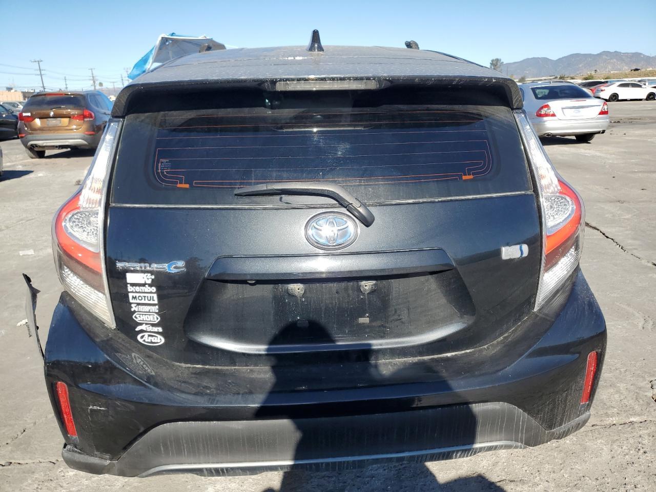 2018 Toyota Prius C - Фото 6