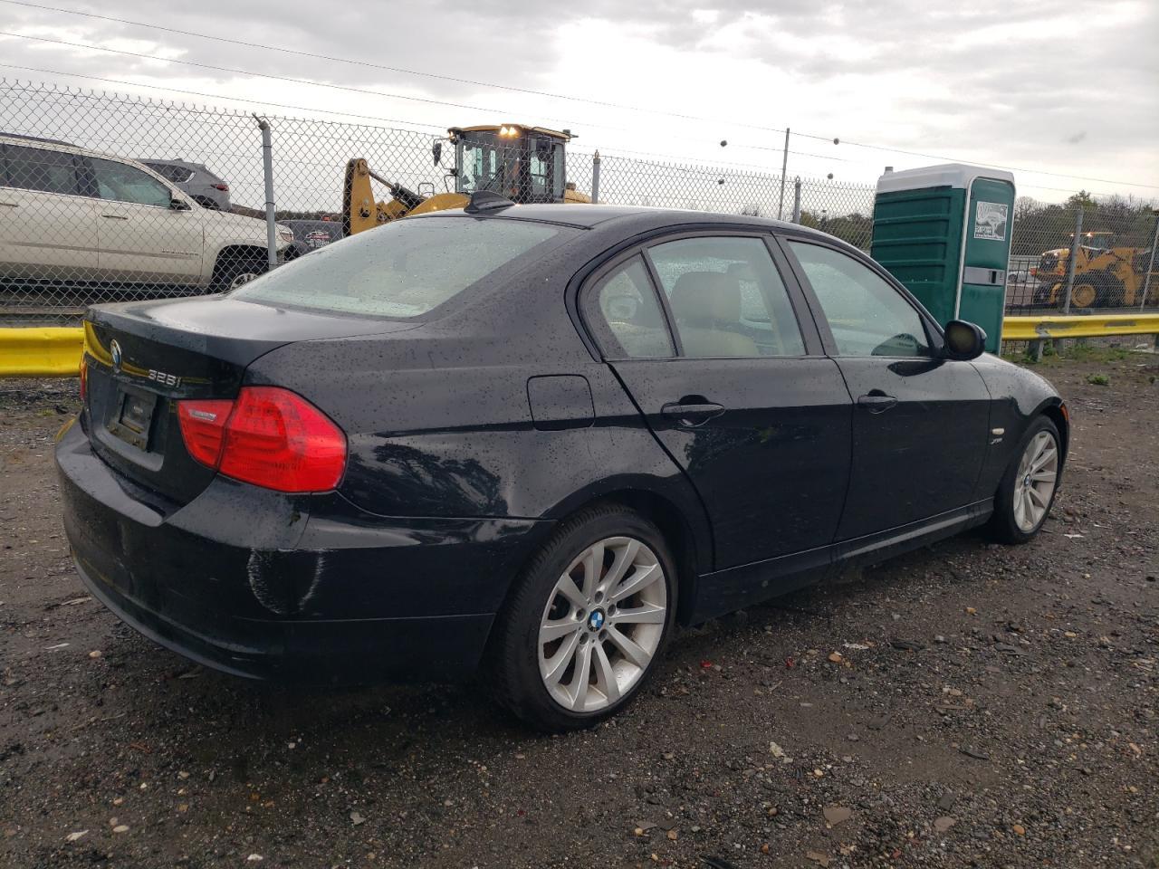 2011 BMW 328 Xi Sulev - Фото 3