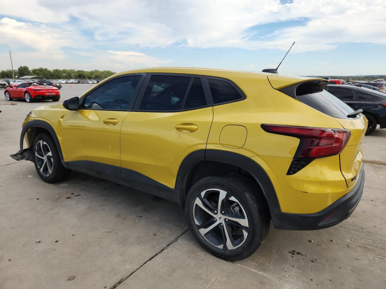 2024 Chevrolet Trax 1Rs - Фото 2