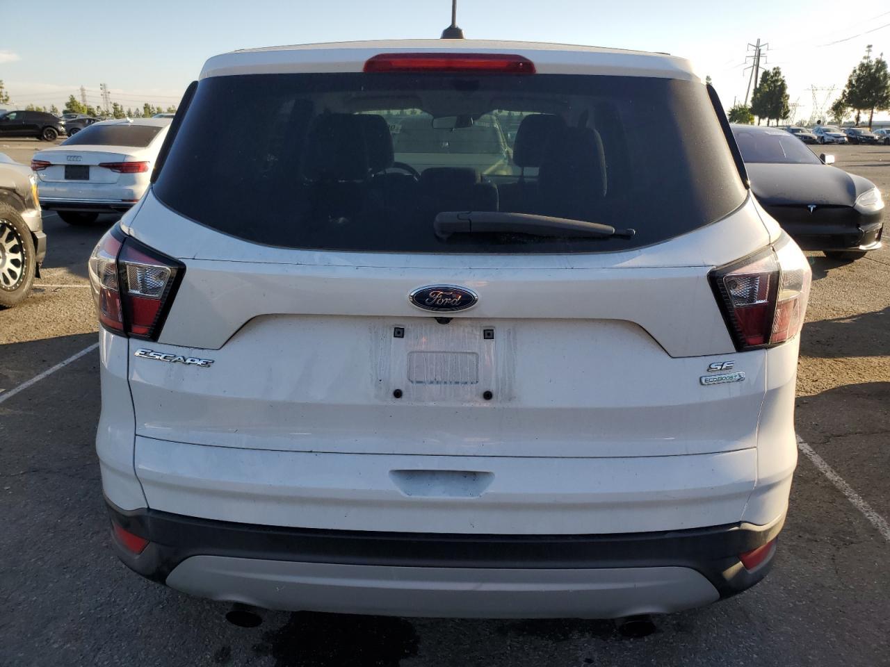2017 Ford Escape Se - Фото 6