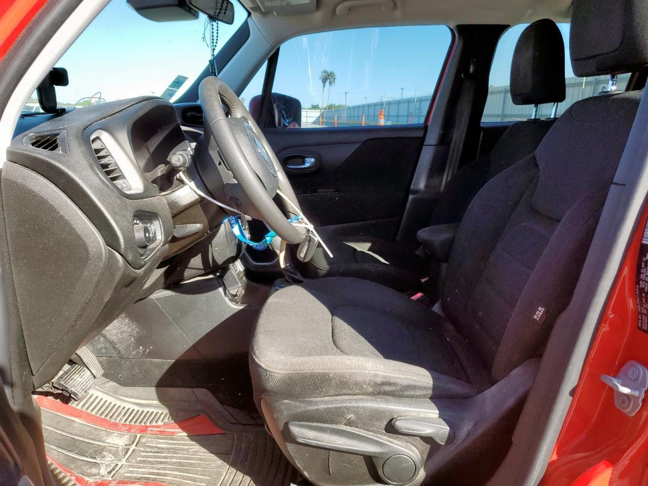 2018 Jeep Renegade Latitude - Image 7