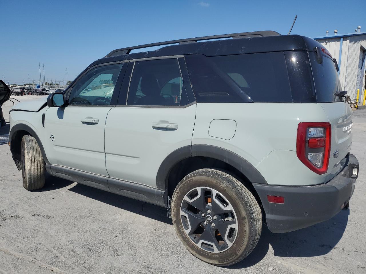 2021 Ford Bronco Sport Outer Banks - Фото 2