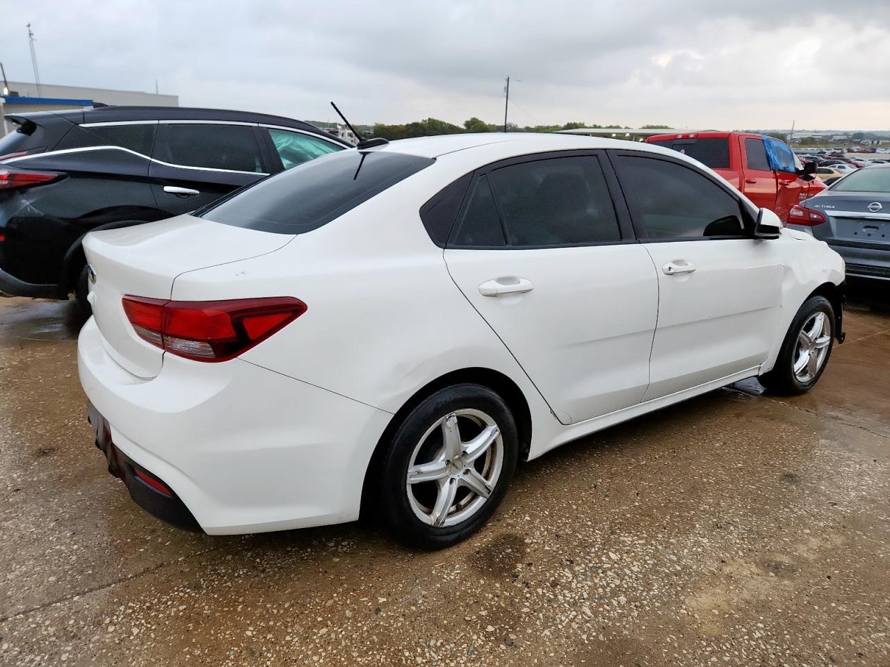 2019 Kia Rio S - Image 3