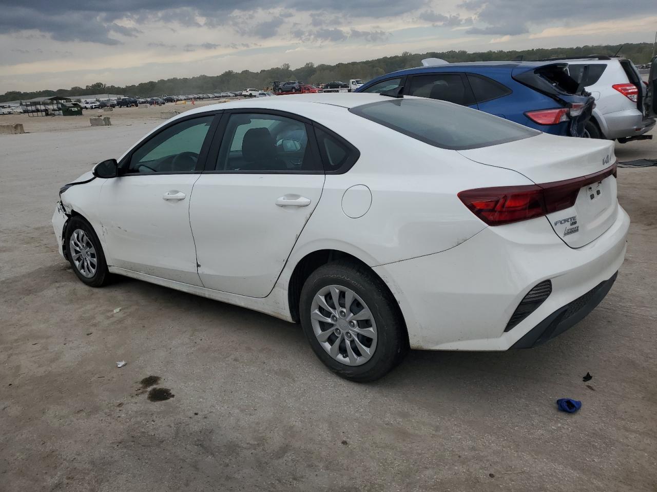 2024 Kia Forte Lx - Фото 2