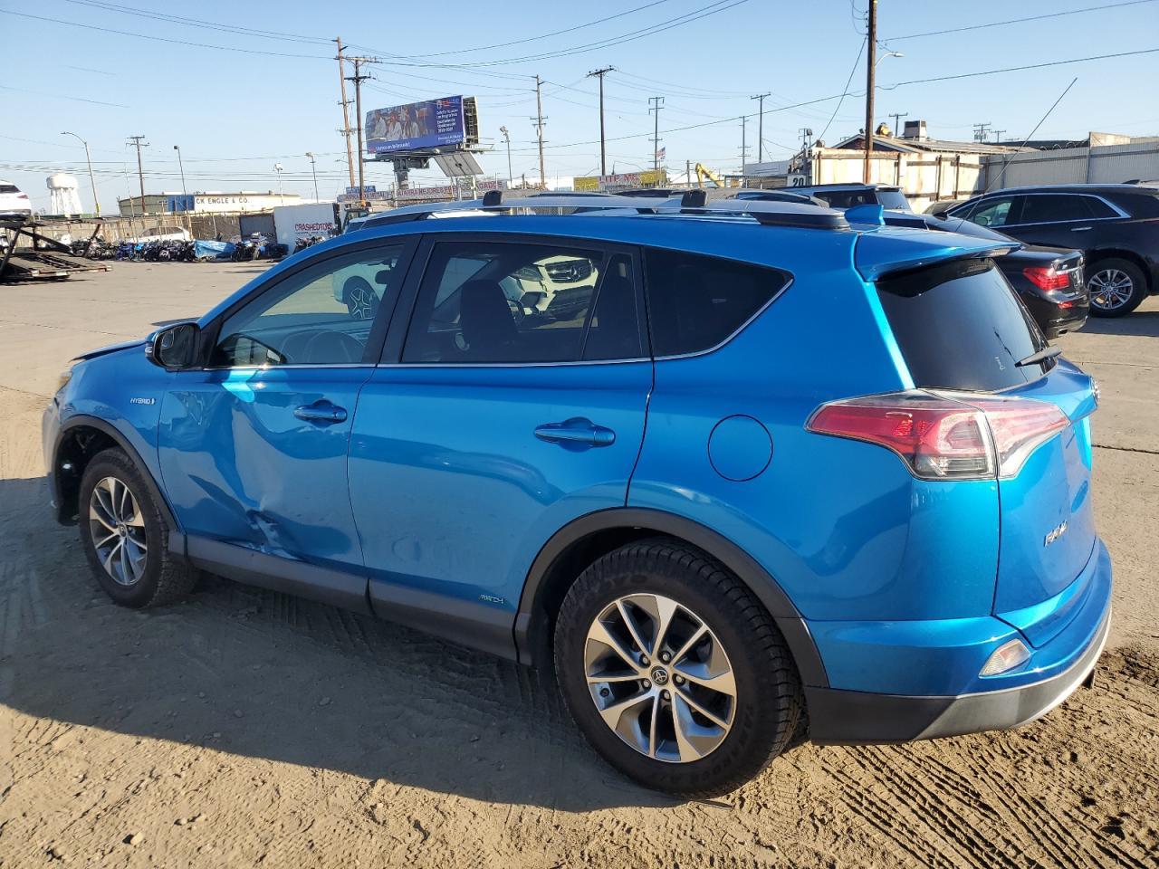 2016 Toyota Rav4 Hv Xle - Image 2