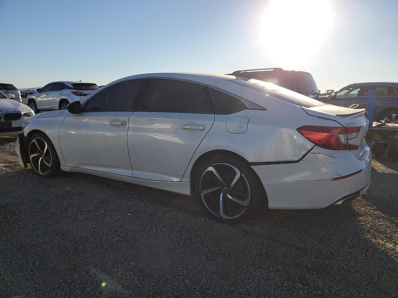 2021 Honda Accord Sport - Фото 2