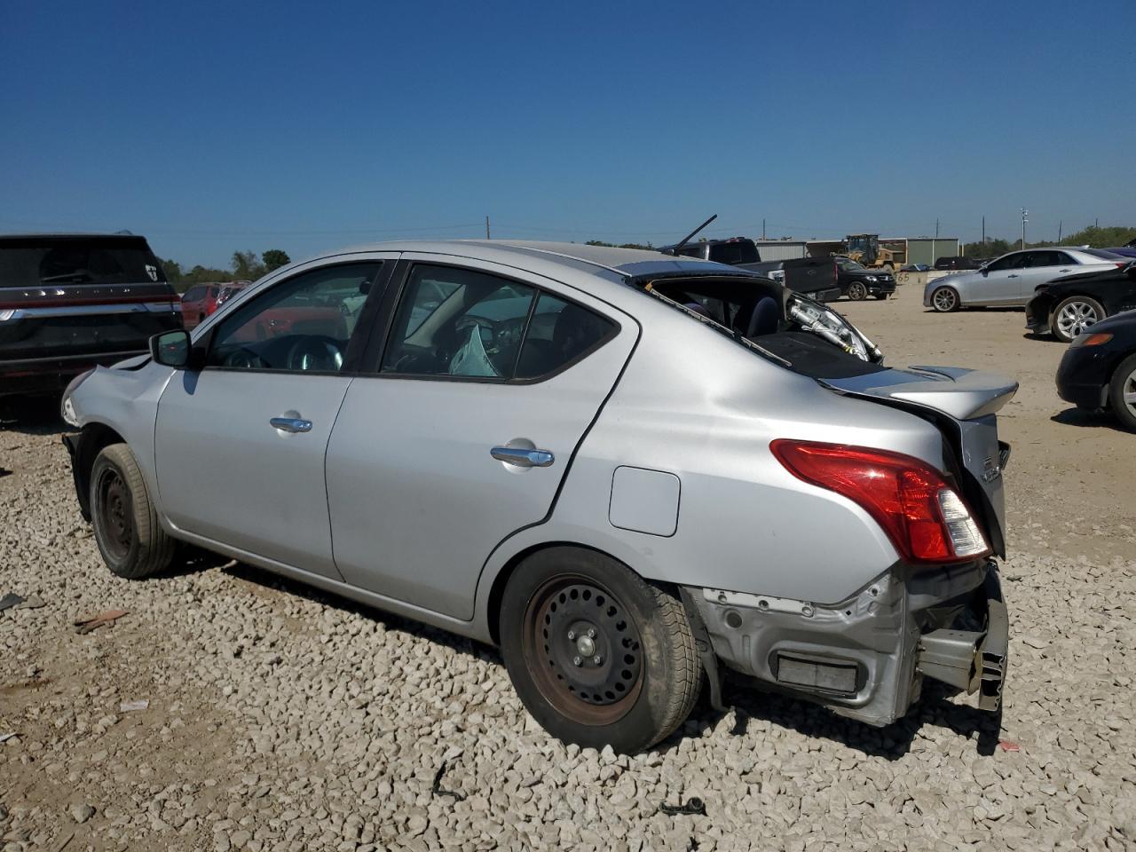 2019 Nissan Versa S - Image 2
