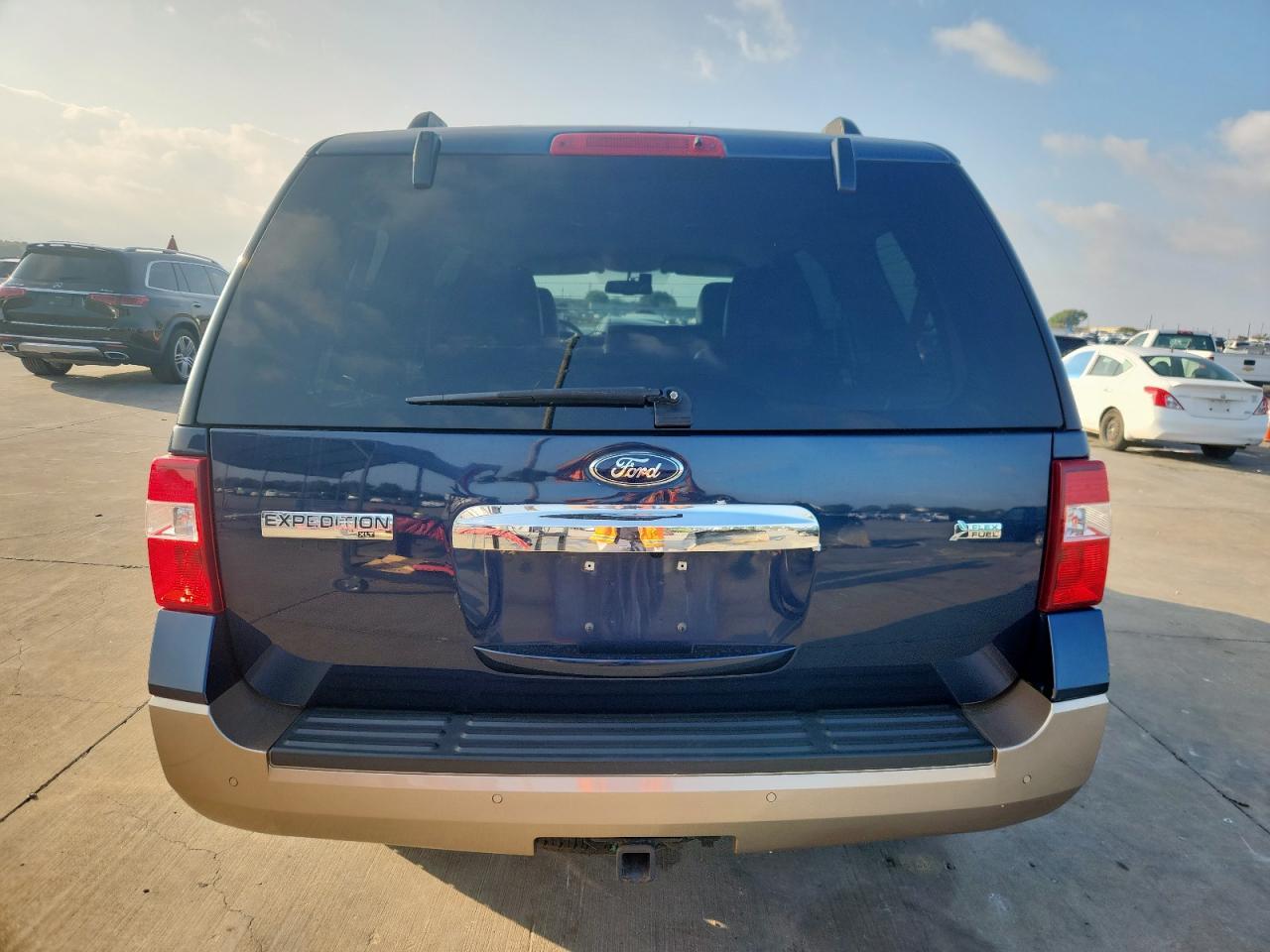 2013 Ford Expedition Xlt - Фото 6