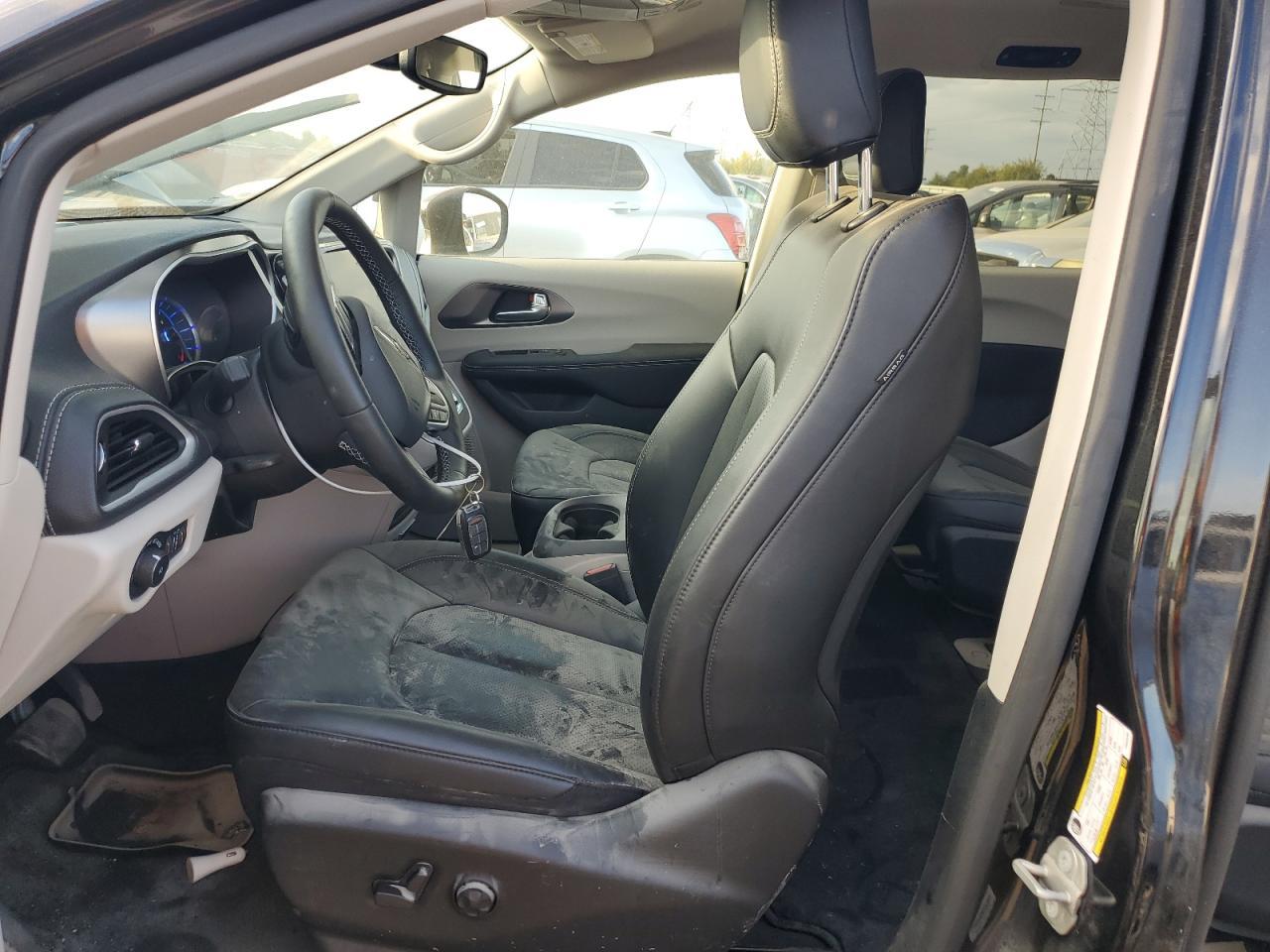 2023 Chrysler Pacifica Hybrid Touring L - Фото 7