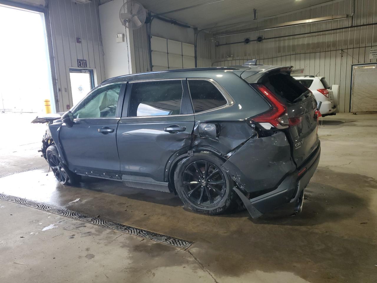 2025 Honda Cr-V Sport-L - Image 2