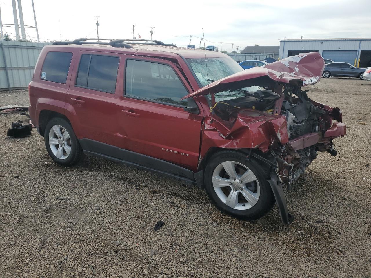 2013 Jeep Patriot Latitude - Фото 4