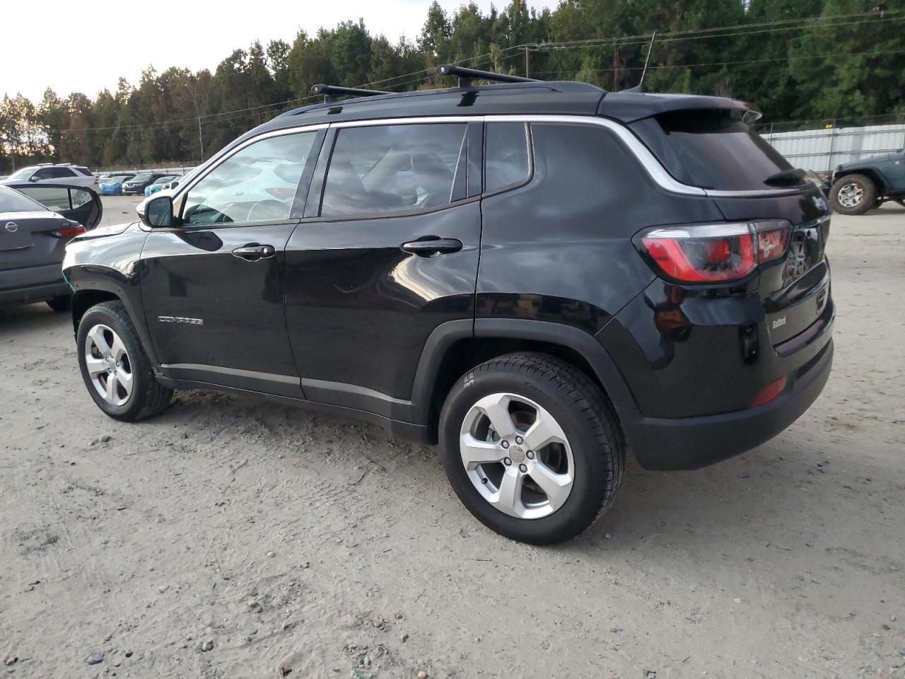 2018 Jeep Compass Latitude - Фото 2