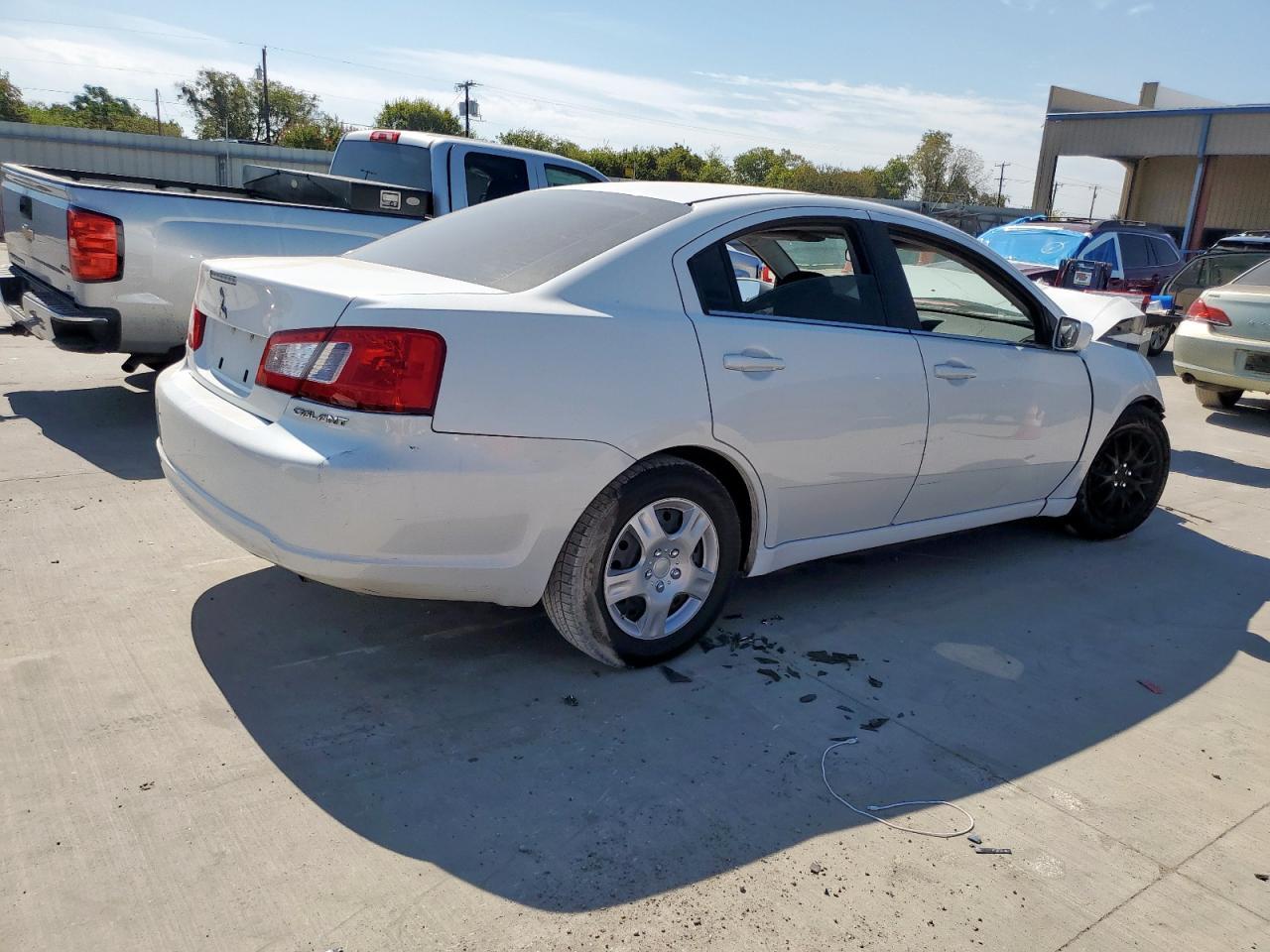 2012 Mitsubishi Galant Es - Image 3