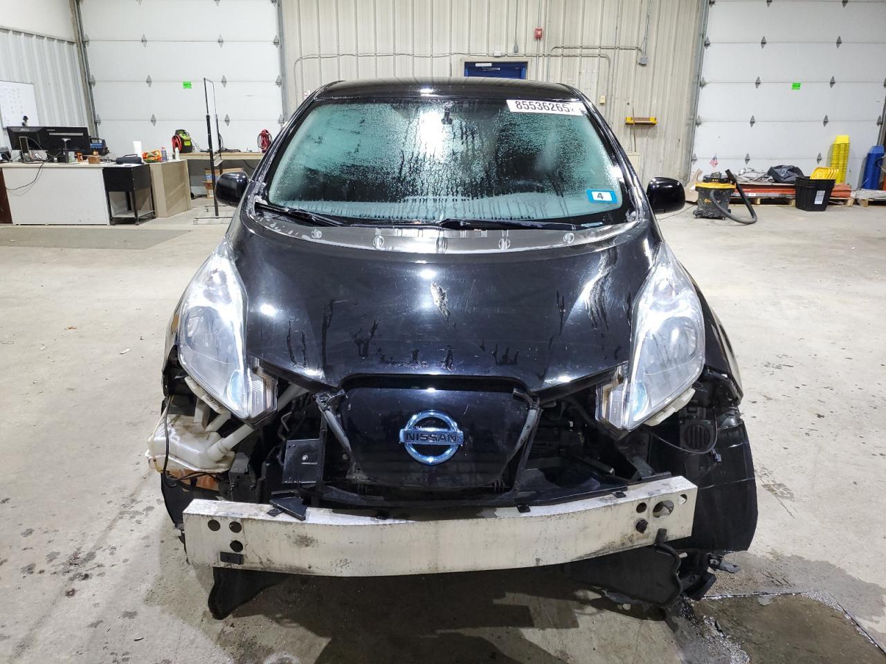 2015 Nissan Leaf S - Image 5