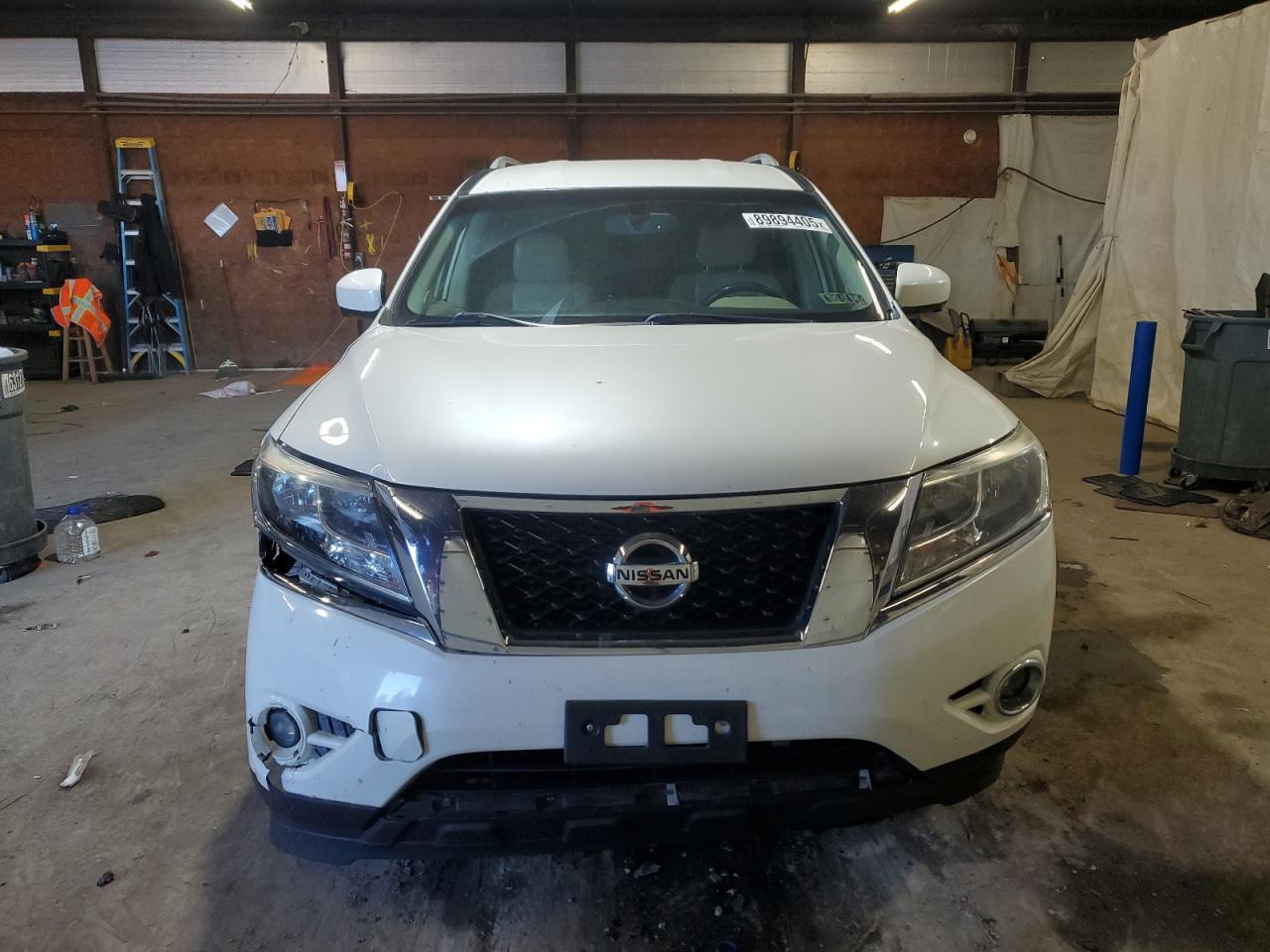 2016 Nissan Pathfinder S - Image 5