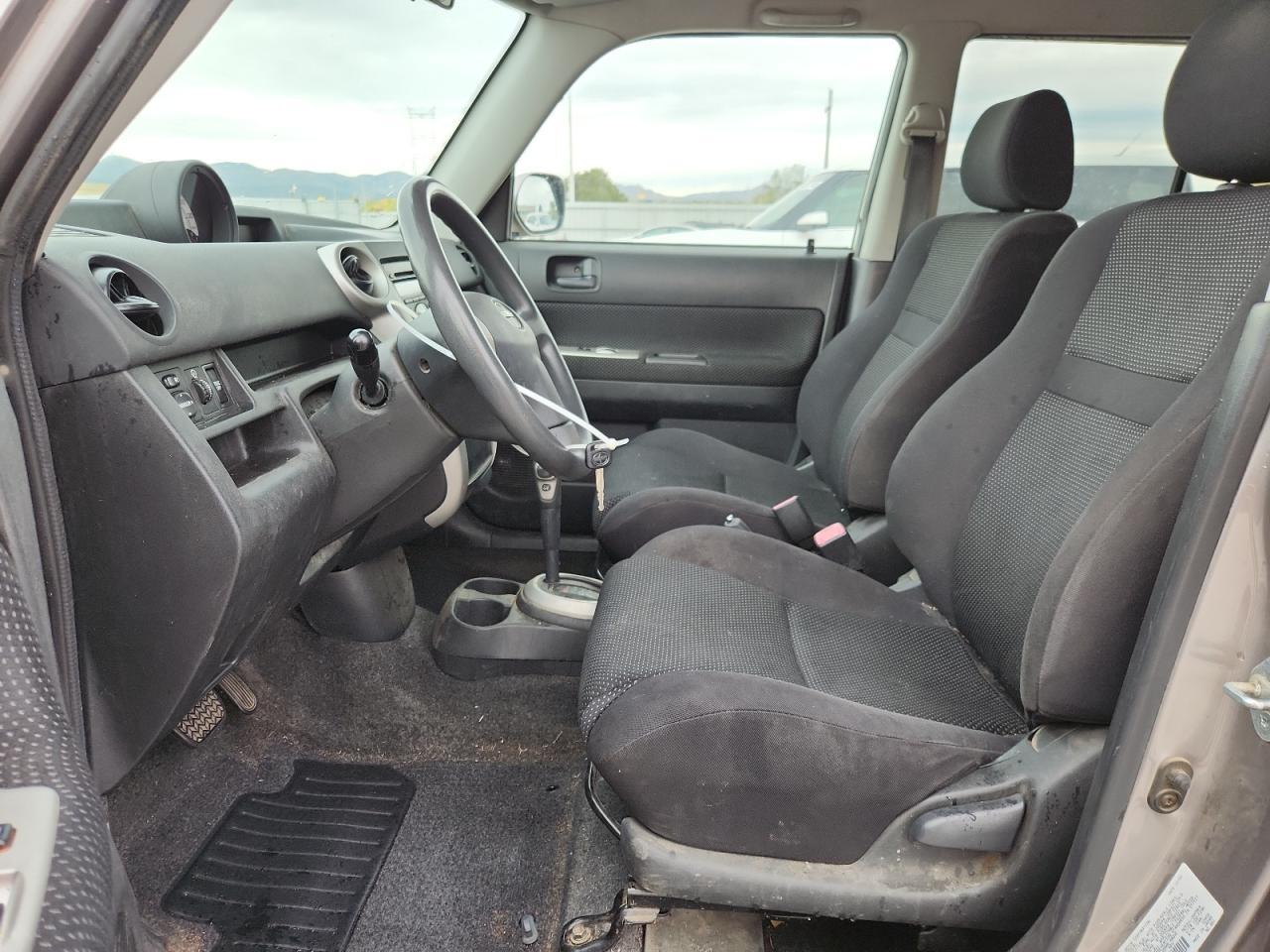 2004 Scion Xb Base - Фото 7