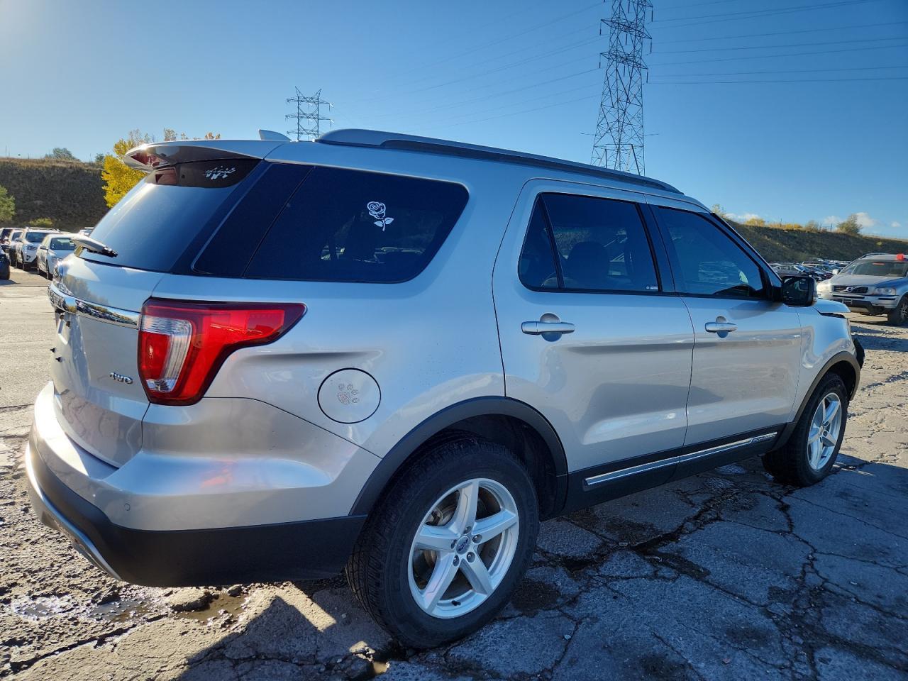 2017 Ford Explorer Xlt - Фото 3