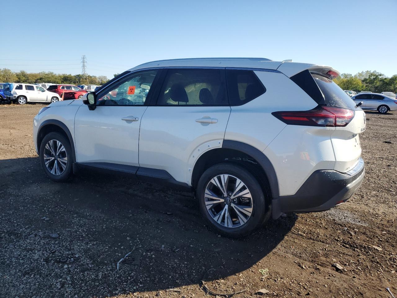 2023 Nissan Rogue Sv - Image 2