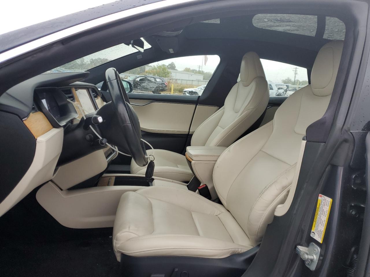 2021 Tesla Model S - Image 7