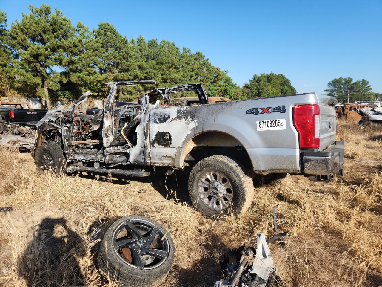 2019 Ford F250 Super Duty - Image 2