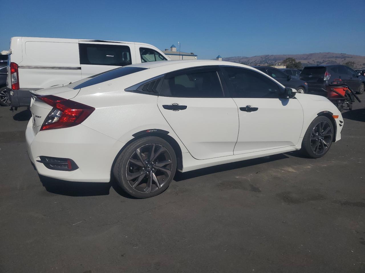 2019 Honda Civic Sport - Image 3