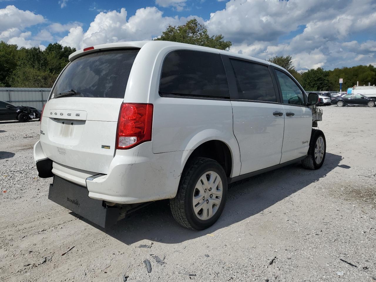 2019 Dodge Grand Caravan Se - Image 3