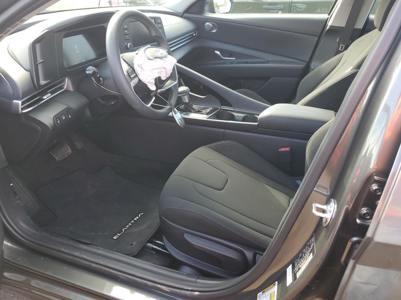 2025 Hyundai Elantra Blue - Фото 7