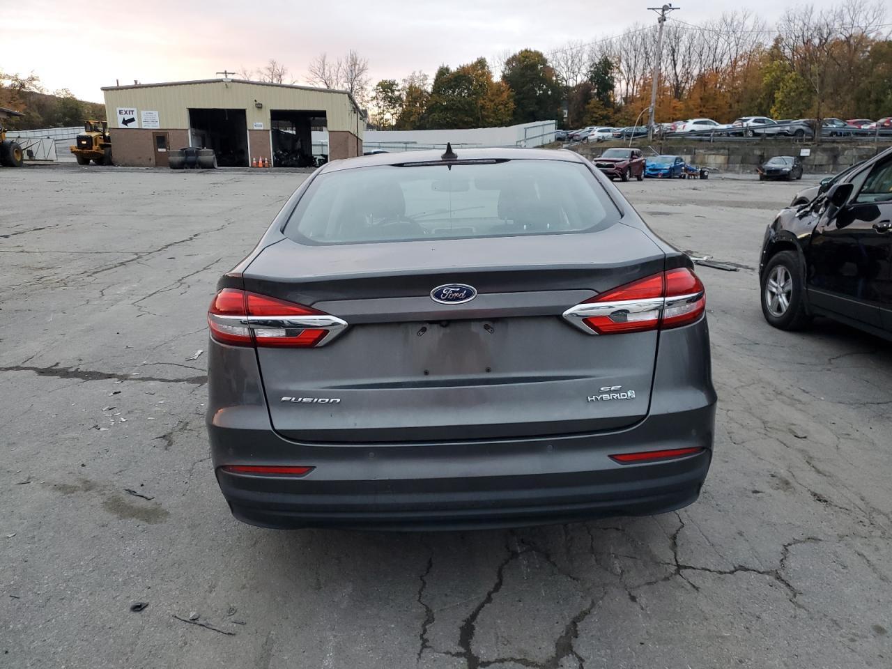 2019 Ford Fusion Se - Фото 6