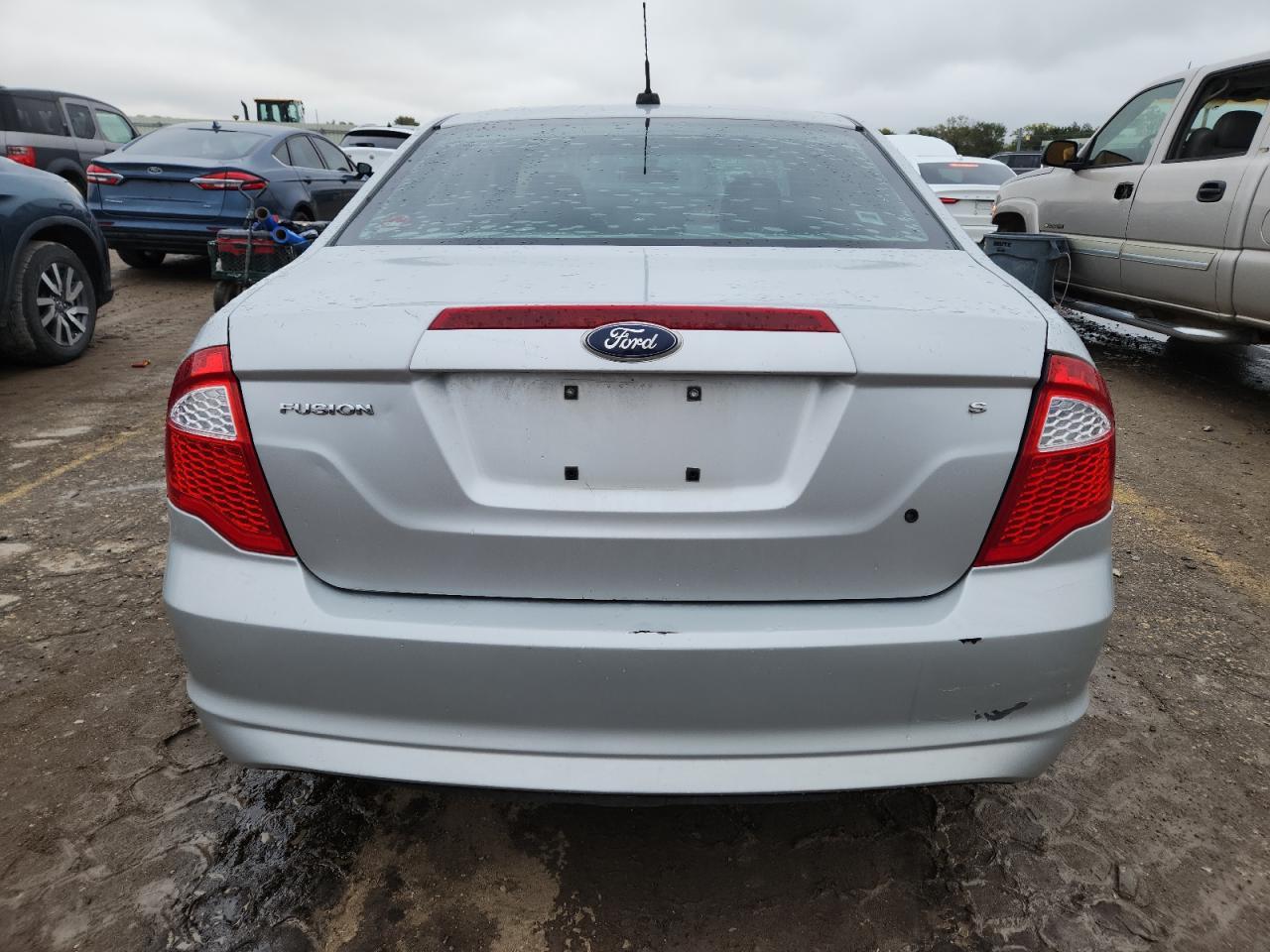2010 Ford Fusion S - Фото 6