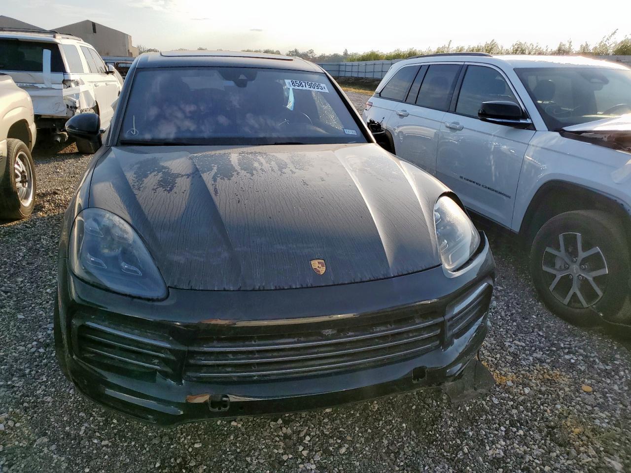 2023 Porsche Cayenne S - Image 5