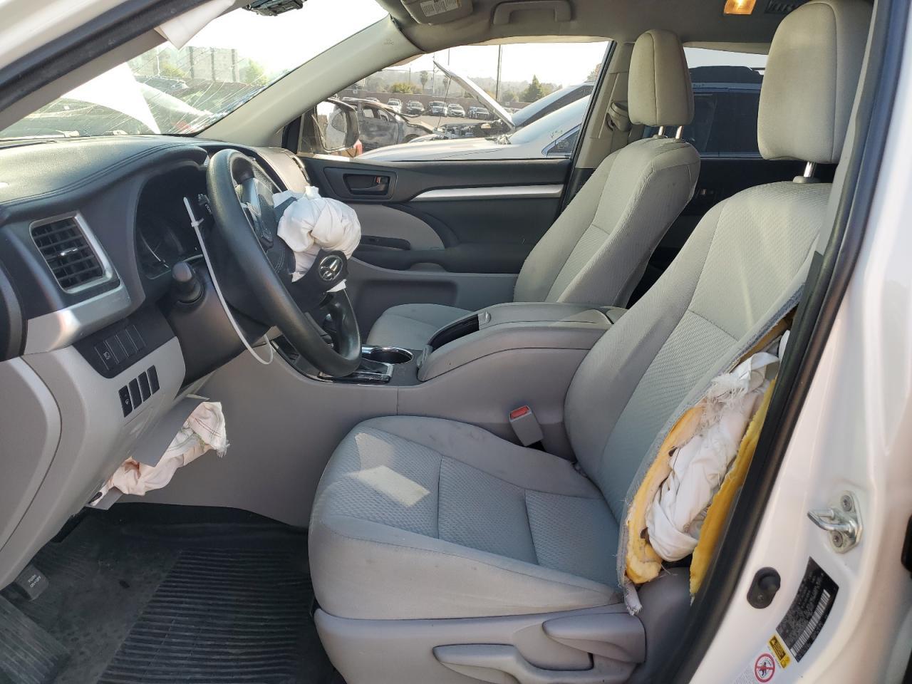 2019 Toyota Highlander Le - Фото 7