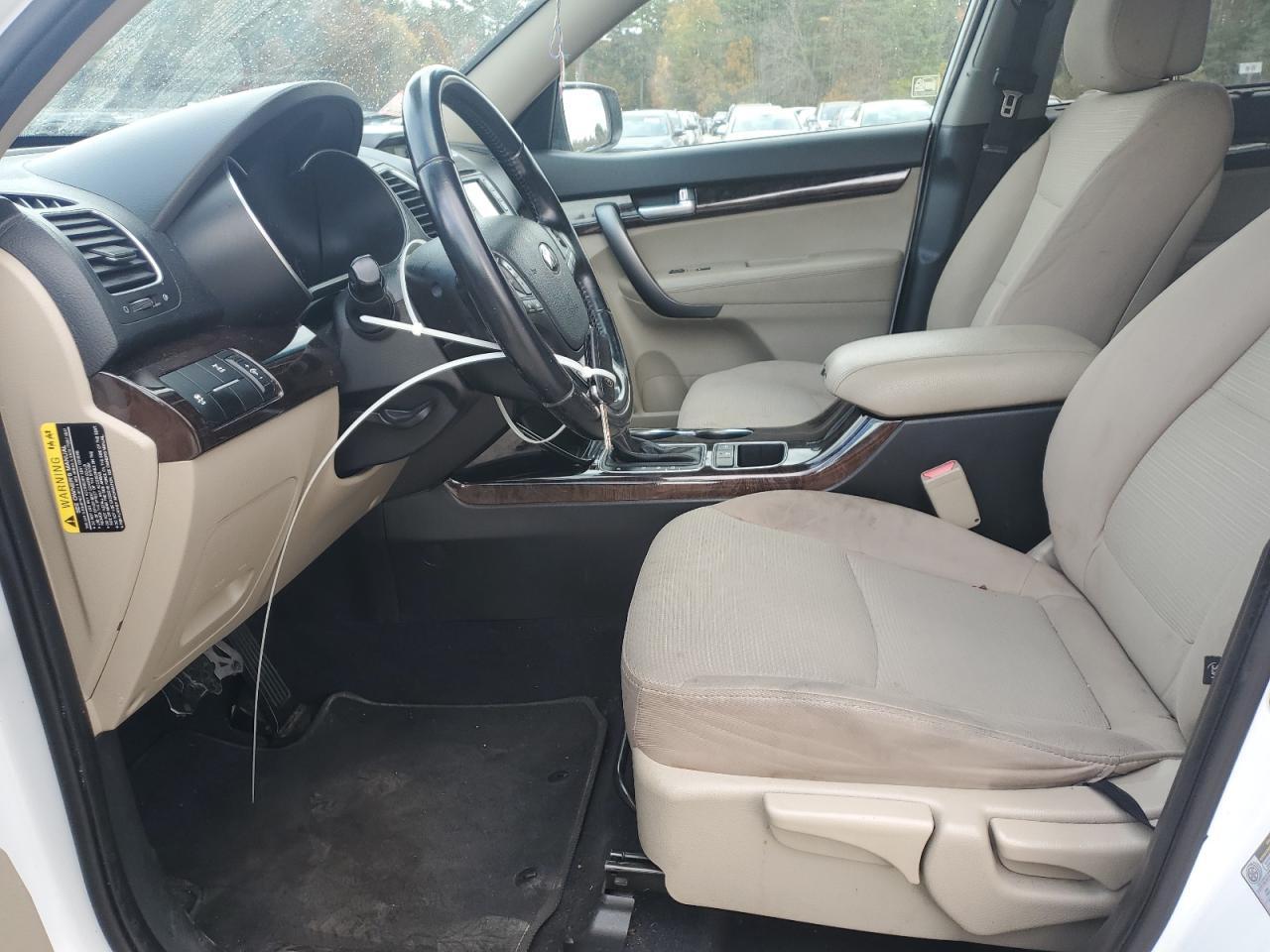 2014 Kia Sorento Lx - Image 7