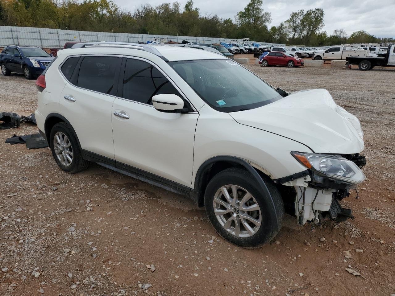2017 Nissan Rogue S - Image 4