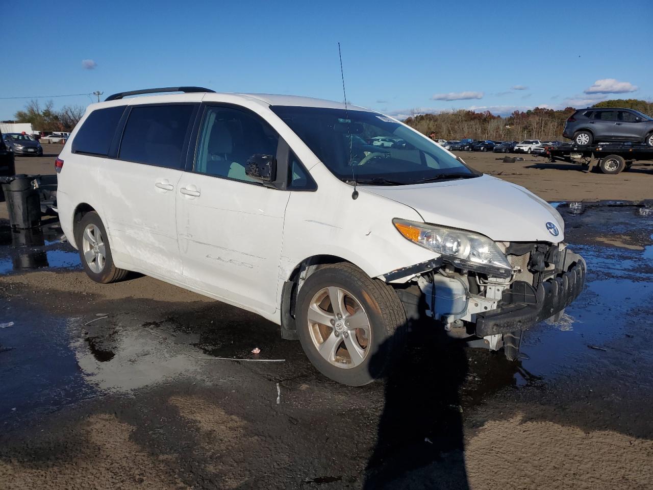 2013 Toyota Sienna Le - Фото 4