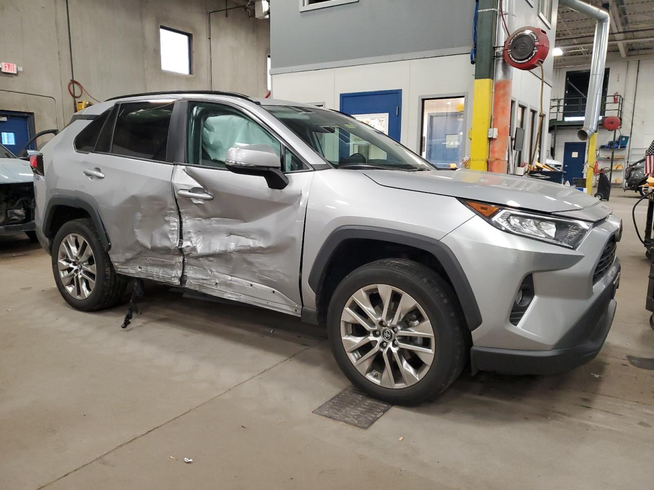 2019 Toyota Rav4 Xle Premium - Фото 4